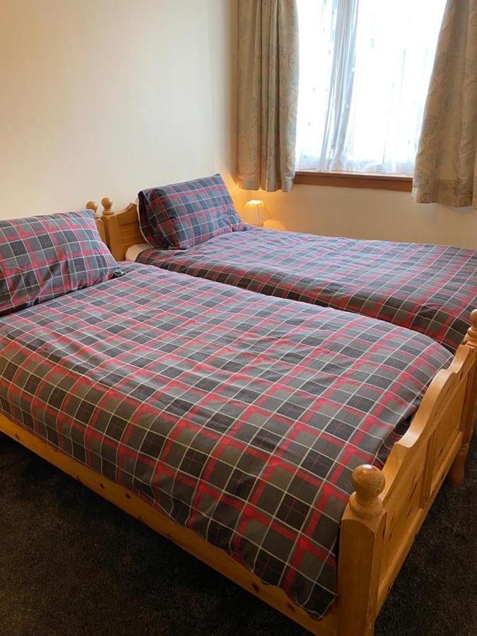 Parkmore Holiday Cottages Dufftown Extérieur photo