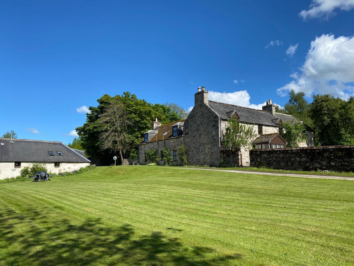 Parkmore Holiday Cottages Dufftown Extérieur photo