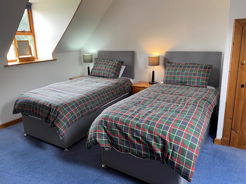 Parkmore Holiday Cottages Dufftown Extérieur photo