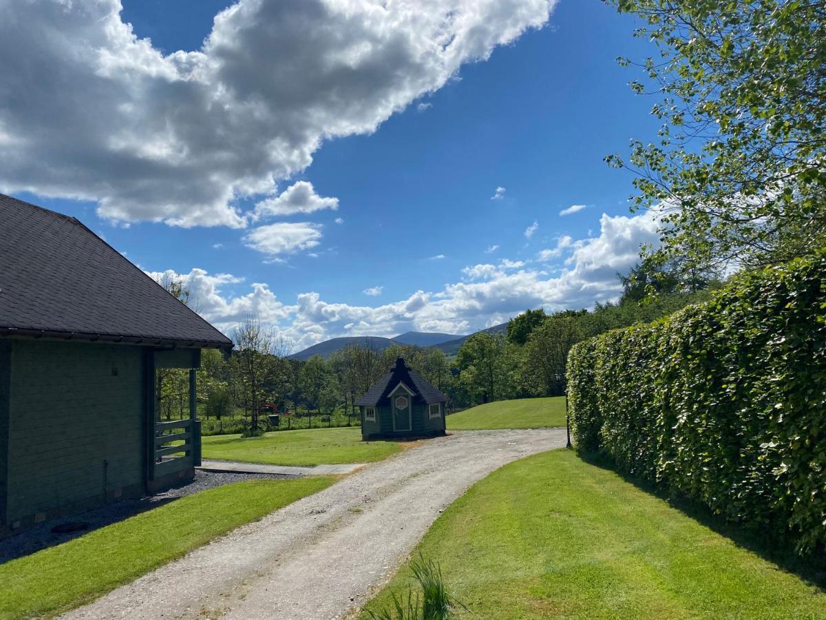 Parkmore Holiday Cottages Dufftown Extérieur photo