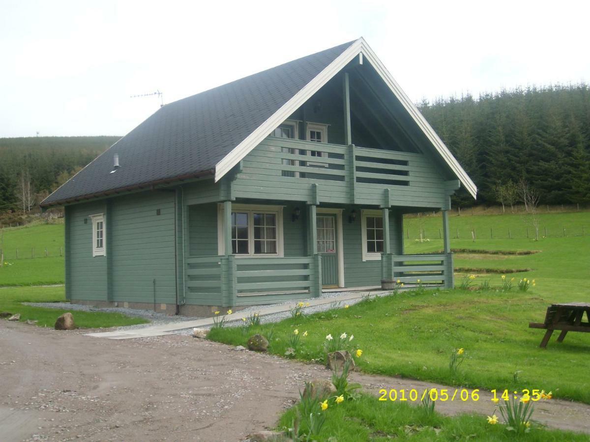 Parkmore Holiday Cottages Dufftown Extérieur photo